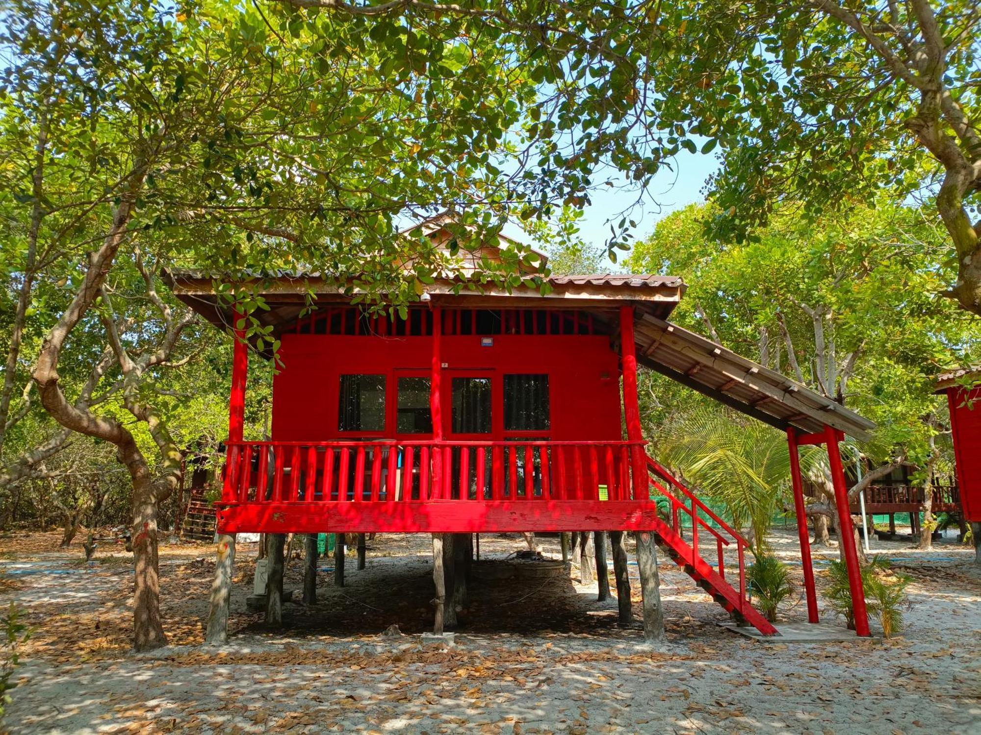 Koh Rong Beach Hostel And Bungalows Kaoh Touch Extérieur photo